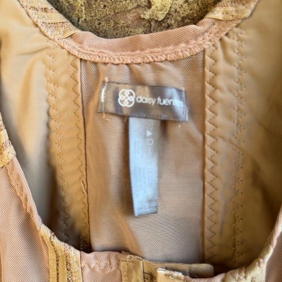 Daisy Fuentes Tan Shapewear Top - Picture 2 of 5